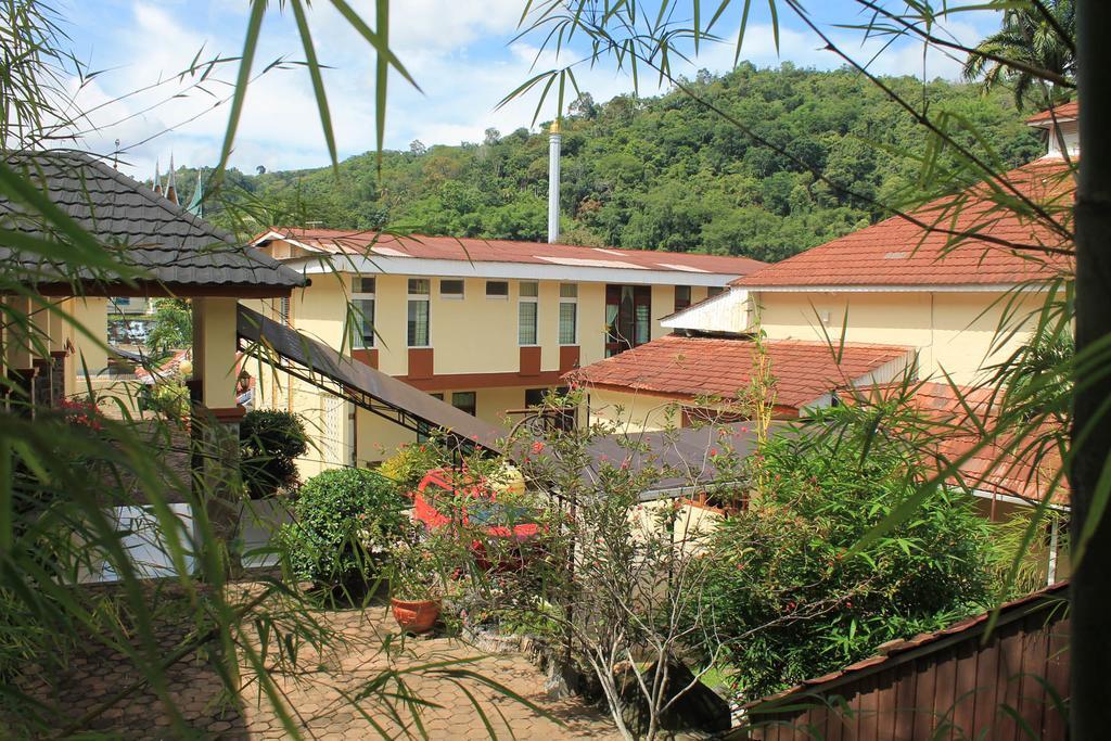 Parai City Garden Hotel - Sawahlunto Exteriér fotografie